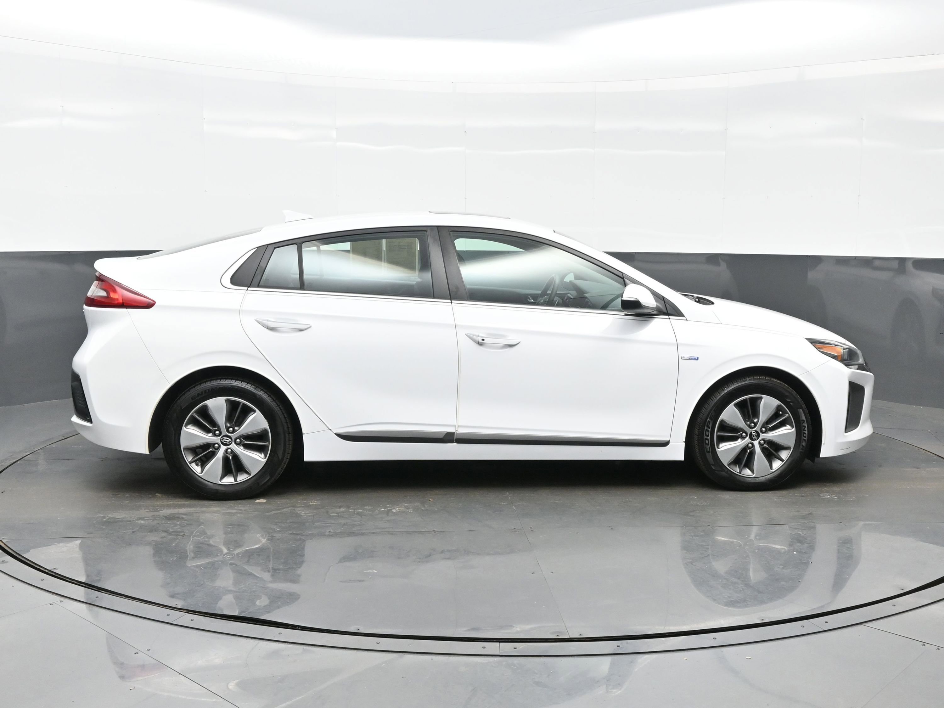 Used 2018 Hyundai Ioniq Limited w/ Ultimate Package 02 image 7