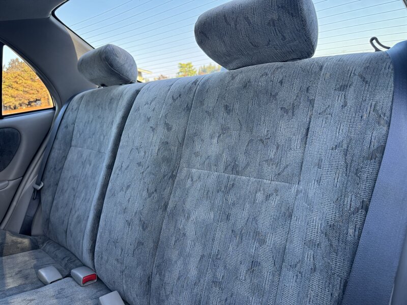 Used 1998 Toyota Corolla LE FWD image 15