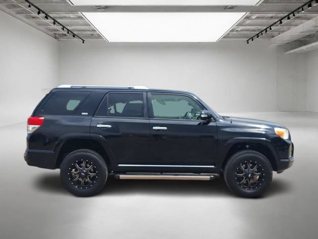 Used 2012 Toyota 4Runner SR5 AWD/4WD image 7