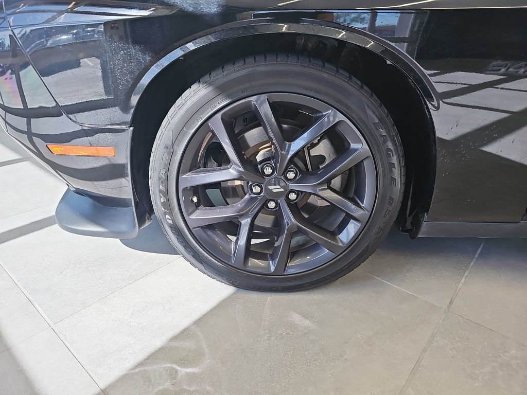 Used 2023 Dodge Challenger R/T w/ Blacktop Package image 31