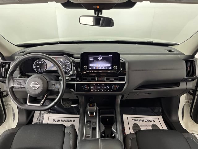 Used 2025 Nissan Pathfinder SV FWD image 40