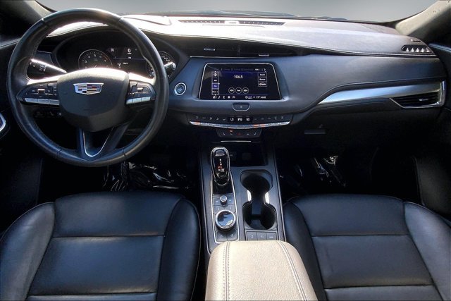 Used 2023 Cadillac XT4 Premium Luxury w/ Technology Package AWD/4WD image 15