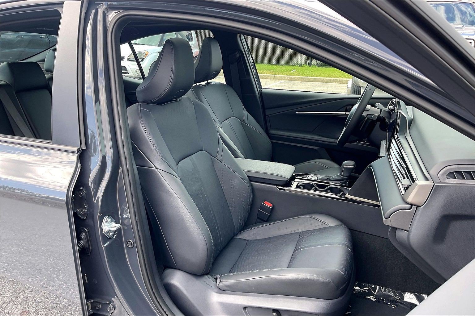 Used 2026 Toyota Camry XSE w/ Premium Plus Package FWD image 9