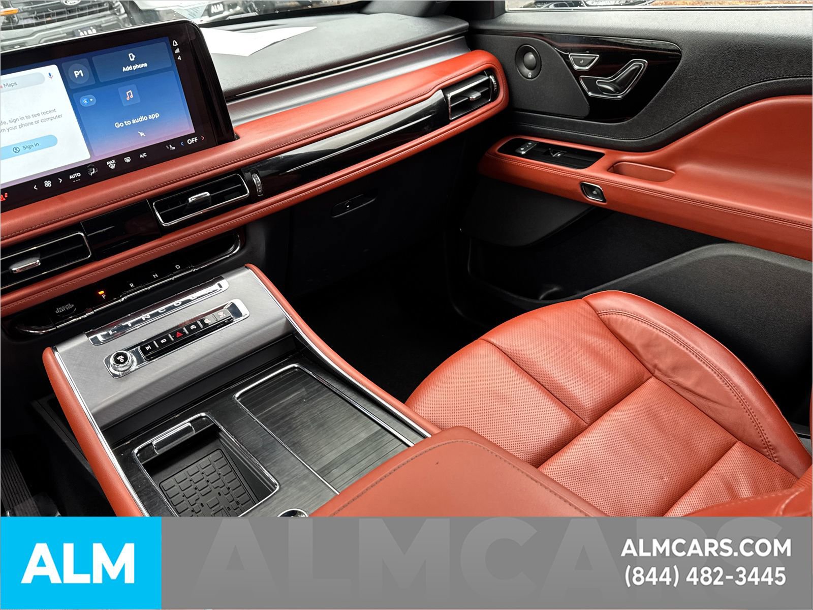 Used 2025 Lincoln Aviator Reserve image 32