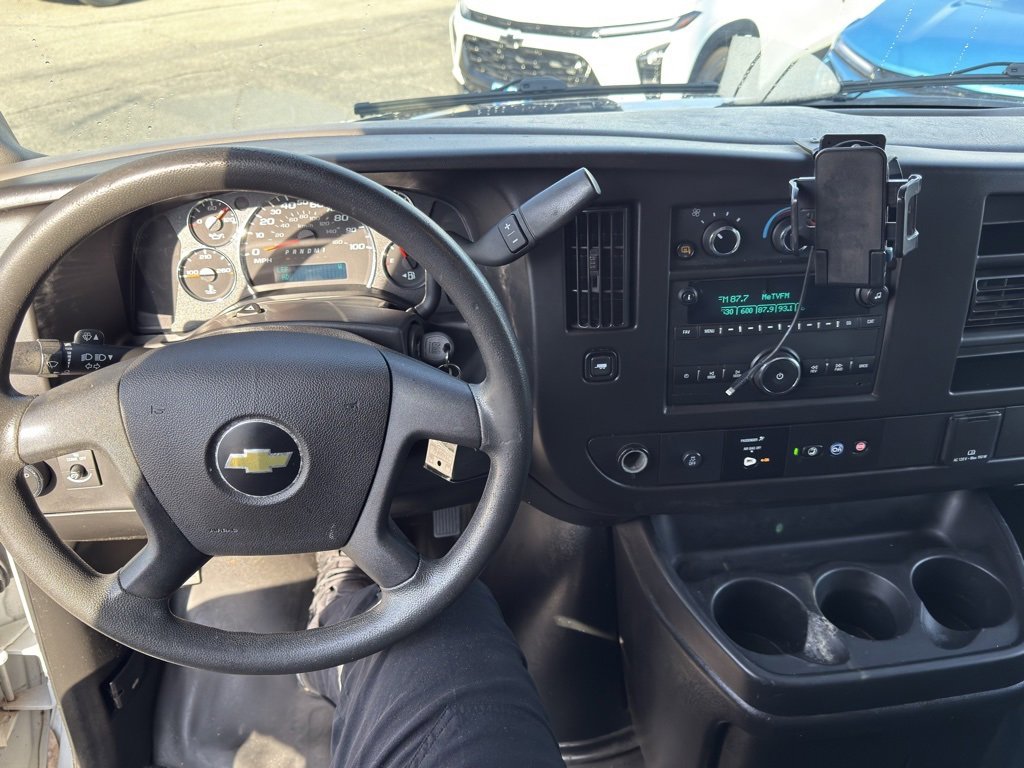 Used 2021 Chevrolet Express 2500 Work Van image 15