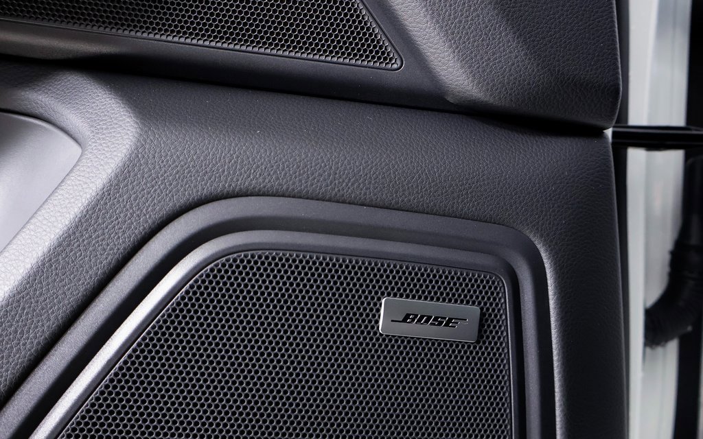 New 2025 Porsche Macan image 19