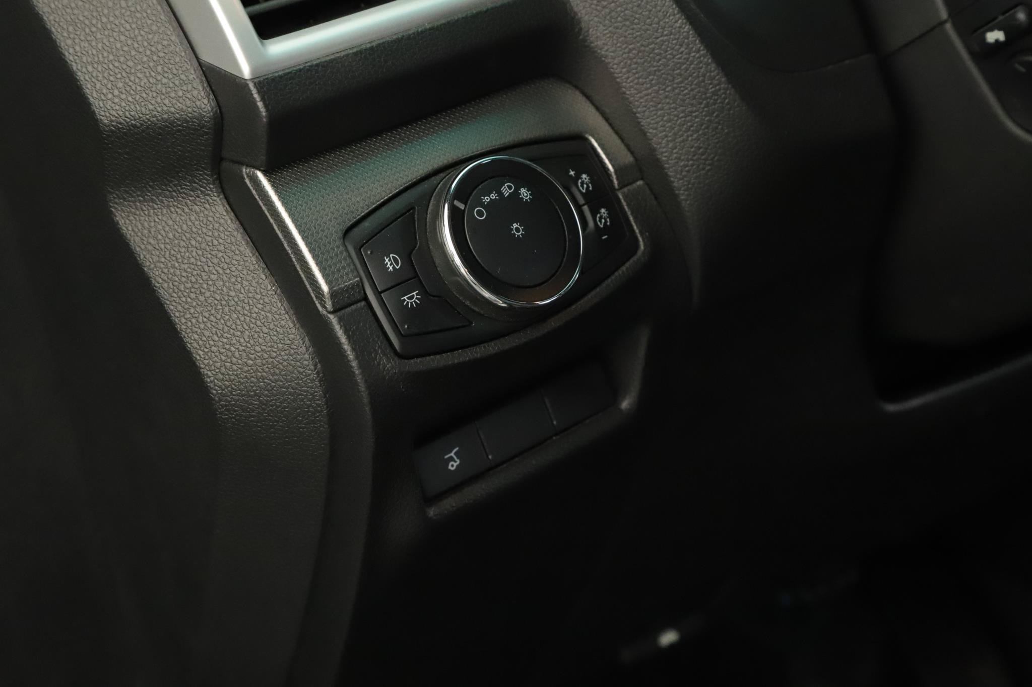 Used 2014 Ford Explorer Sport w/ Equipment Group 401A AWD/4WD image 9
