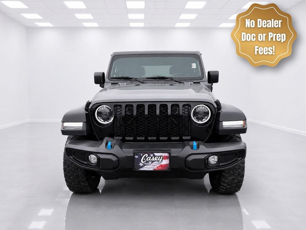 Used 2023 Jeep Wrangler Unlimited w/ Cold Weather Group AWD/4WD image 3