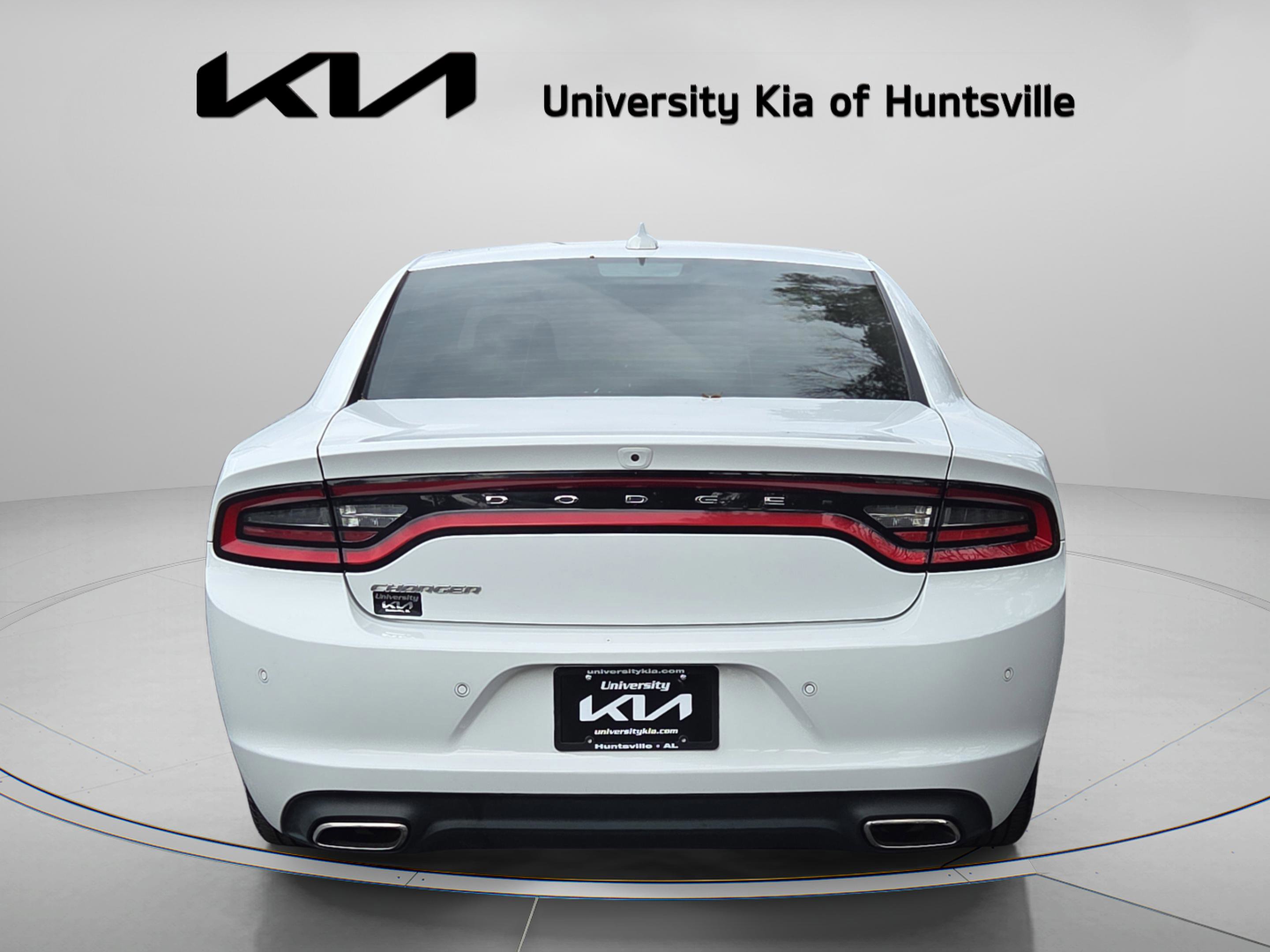 Used 2023 Dodge Charger SXT image 4