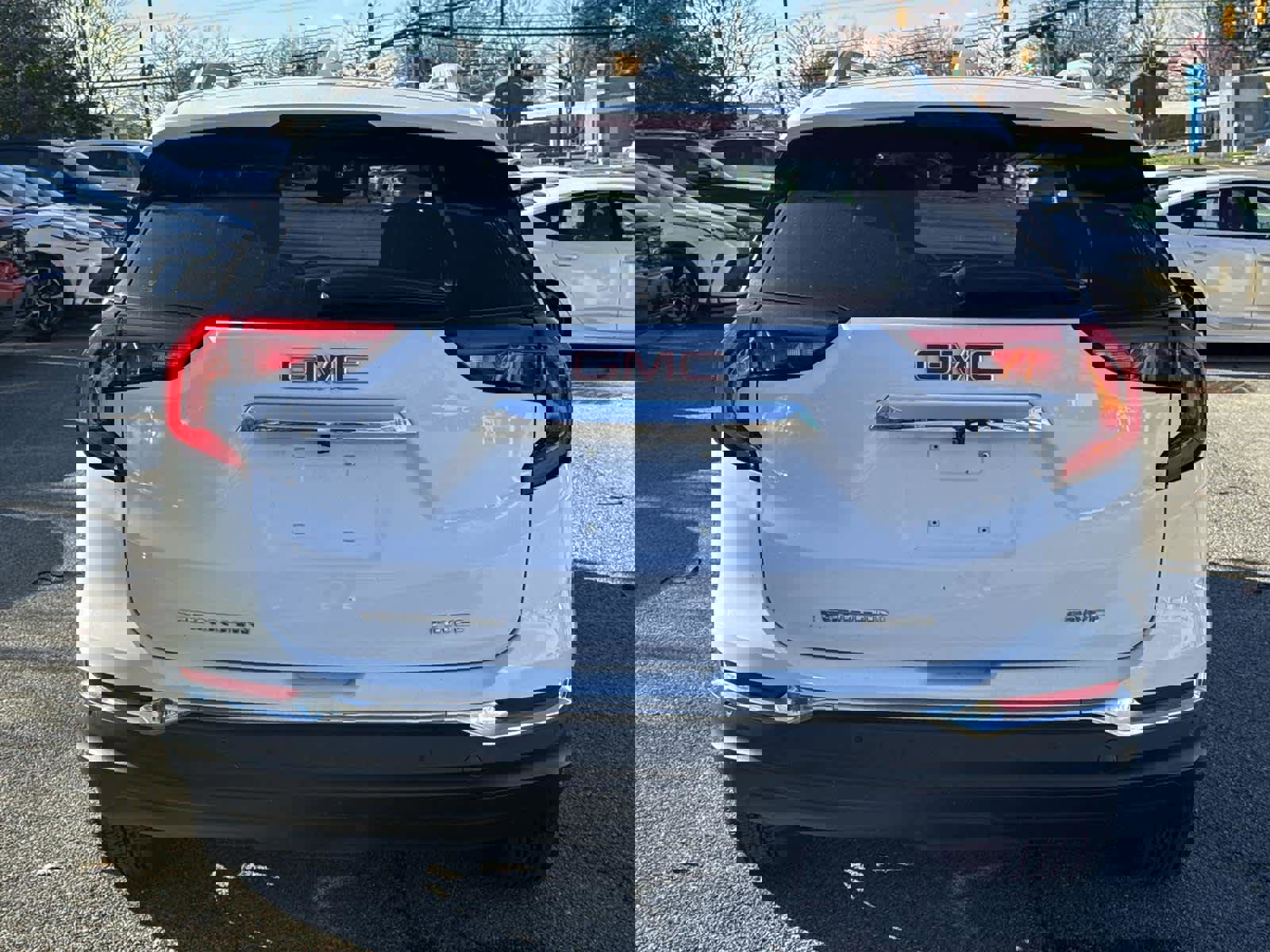 Used 2021 GMC Terrain SLT w/ Infotainment Package II image 4