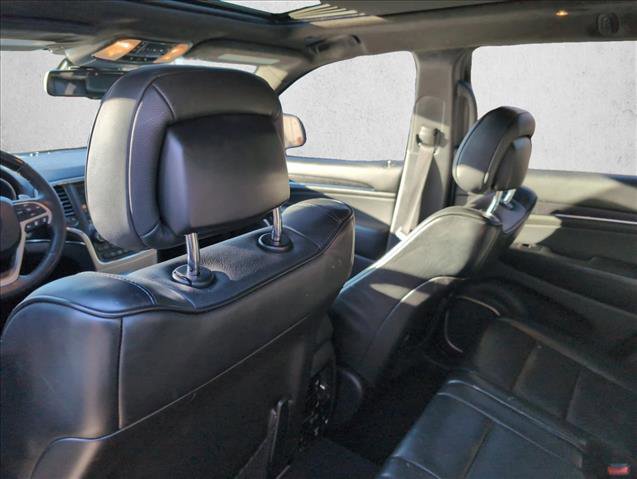 Used 2016 Jeep Grand Cherokee Summit w/ Platinum Series Group image 17