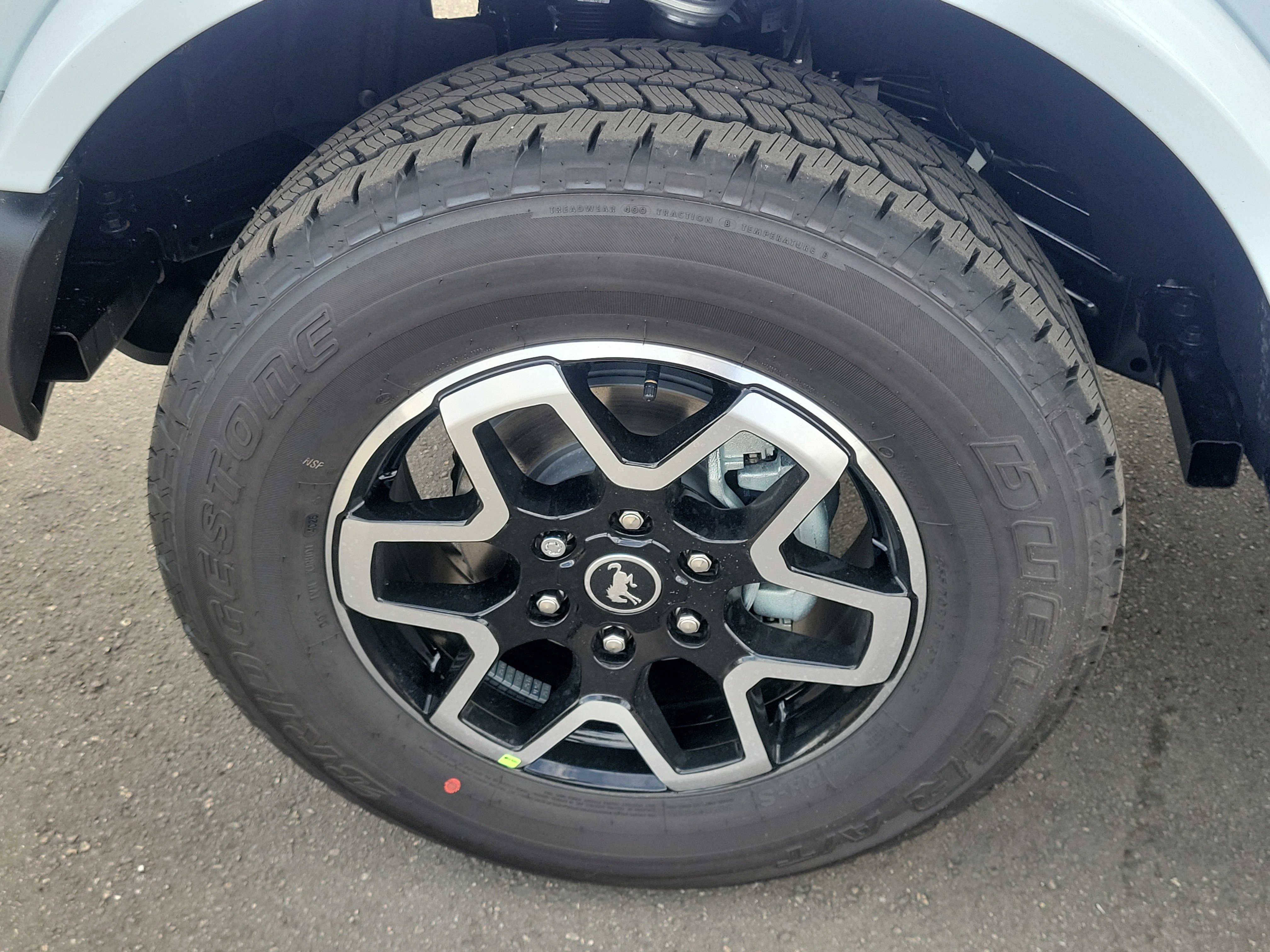 New 2025 Ford Bronco Outer Banks image 8