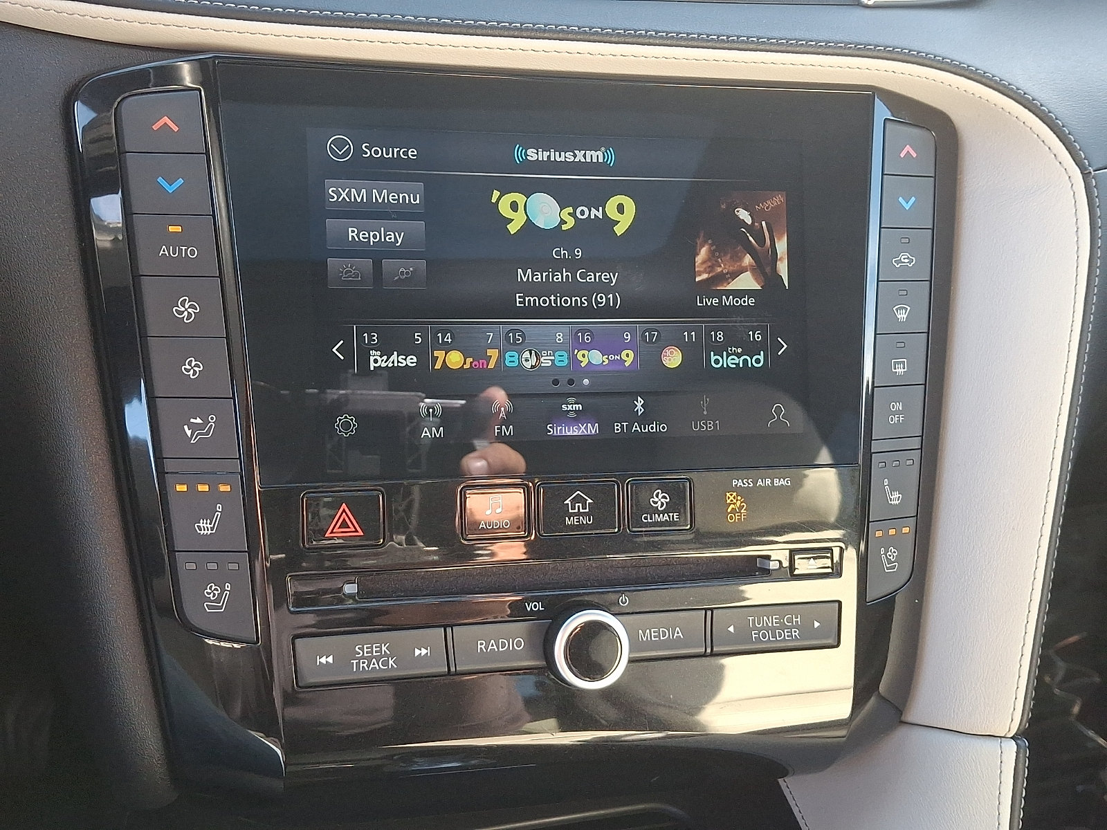 Used 2023 INFINITI QX55 Essential AWD/4WD image 16