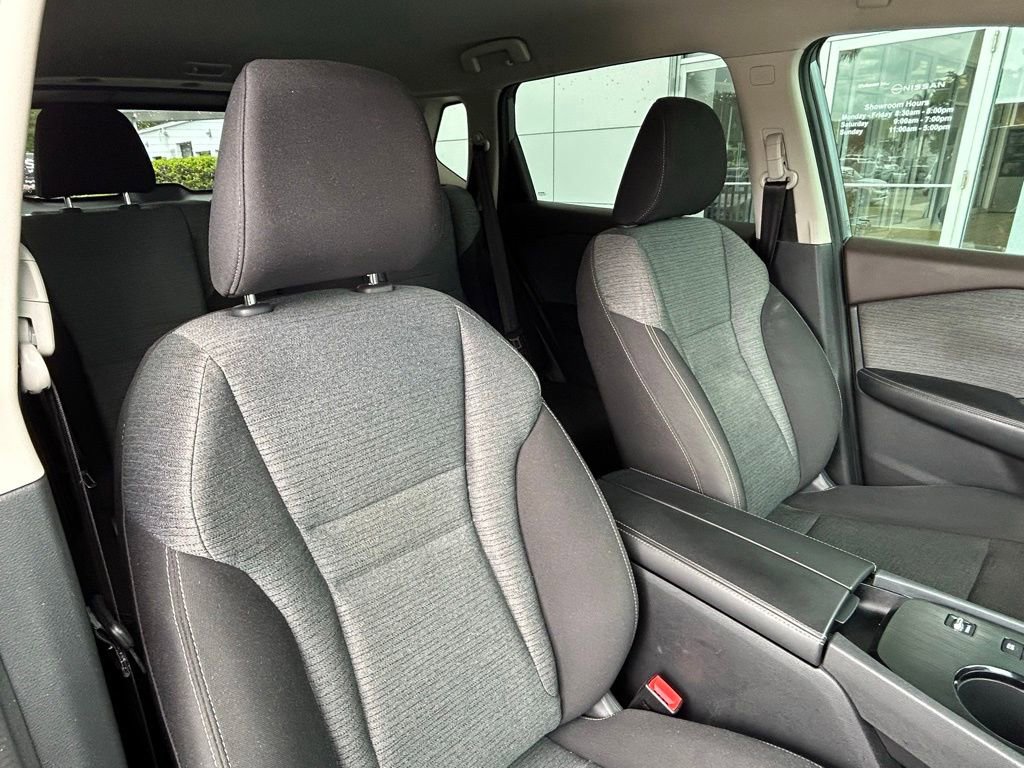 Certified 2021 Nissan Rogue S image 37