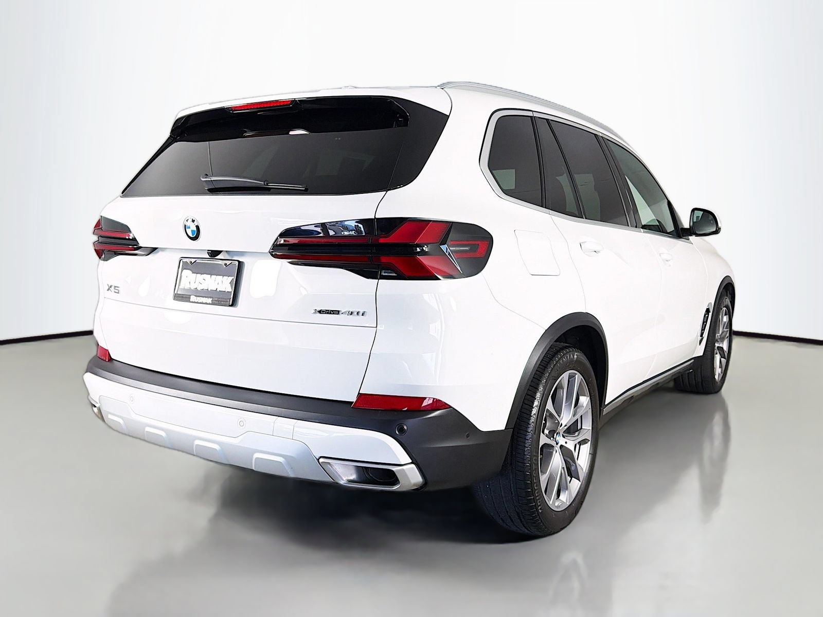 Used 2024 BMW X5 xDrive40i w/ Premium Package AWD/4WD image 7