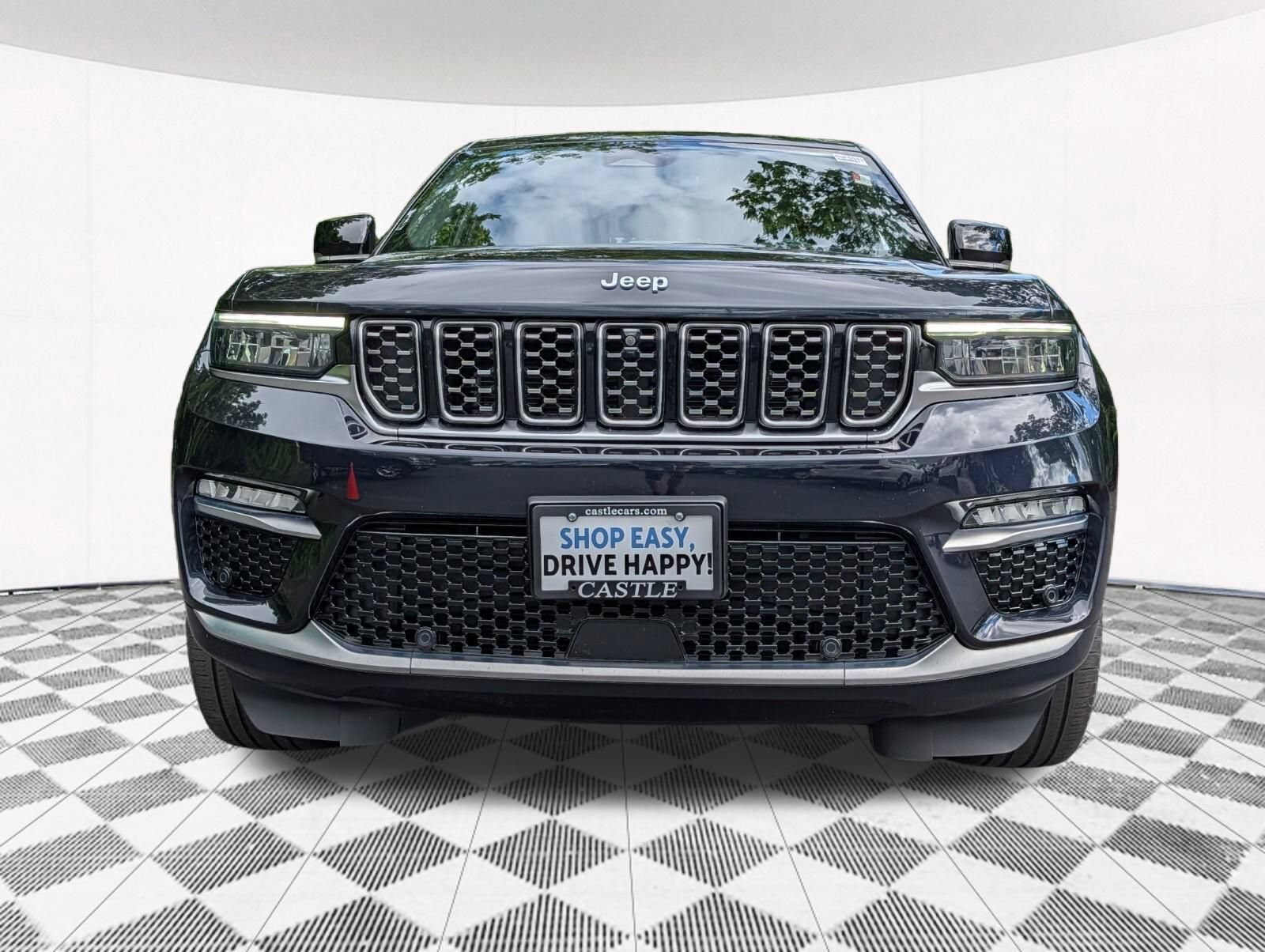 Used 2022 Jeep Grand Cherokee Summit AWD/4WD image 22