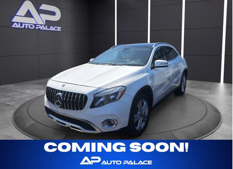Used 2019 Mercedes-Benz GLA 250 4MATIC w/ Premium Package image 1