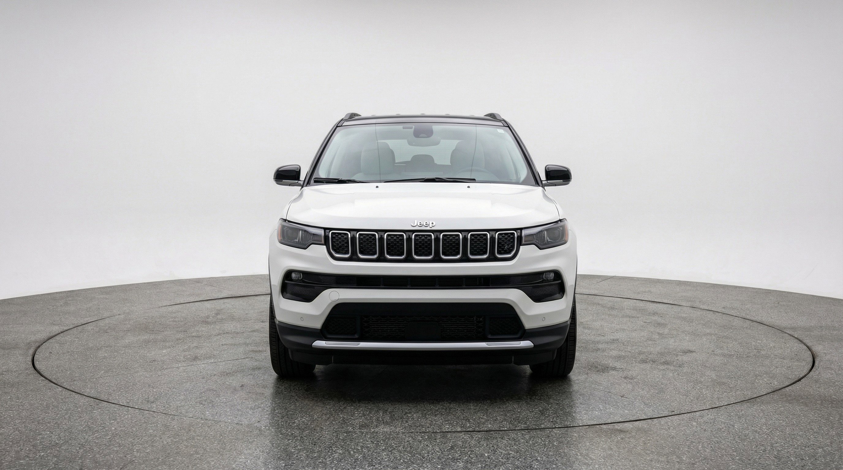 Used 2025 Jeep Compass Limited AWD/4WD image 2