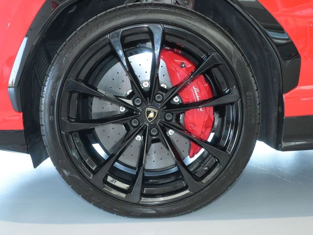 Used 2020 Lamborghini Urus AWD/4WD image 20