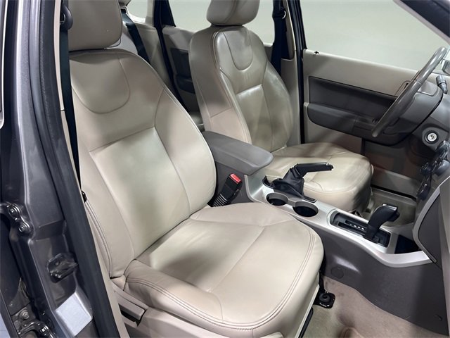 Used 2009 Ford Focus SEL image 18