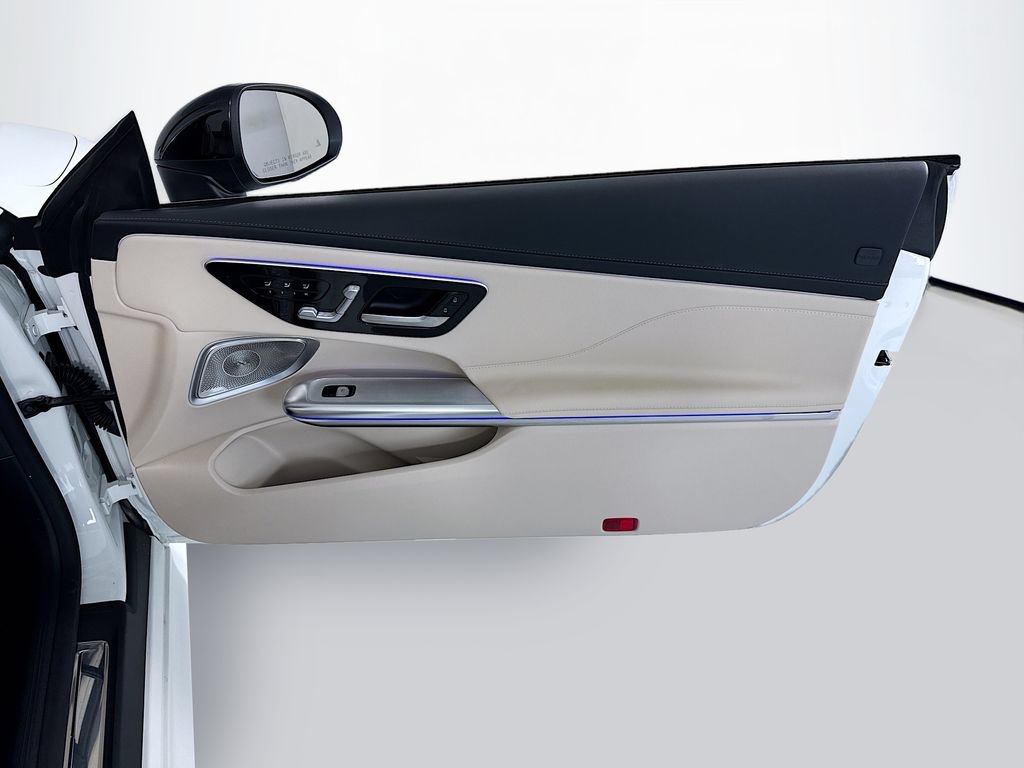 Used 2024 Mercedes-Benz CLE 300 4MATIC Cabriolet image 33