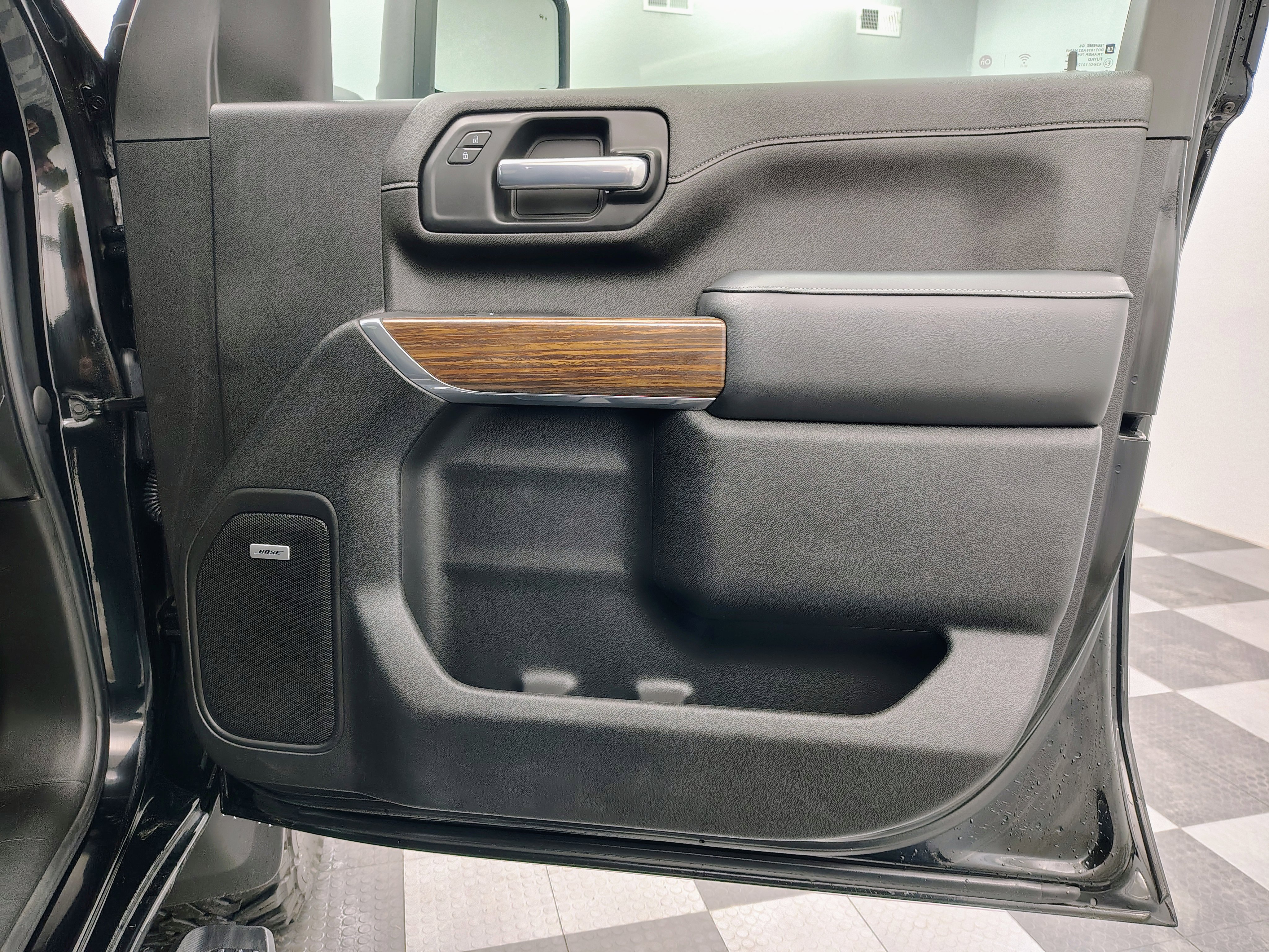 Used 2022 Chevrolet Silverado 3500 High Country w/ Technology Package image 30