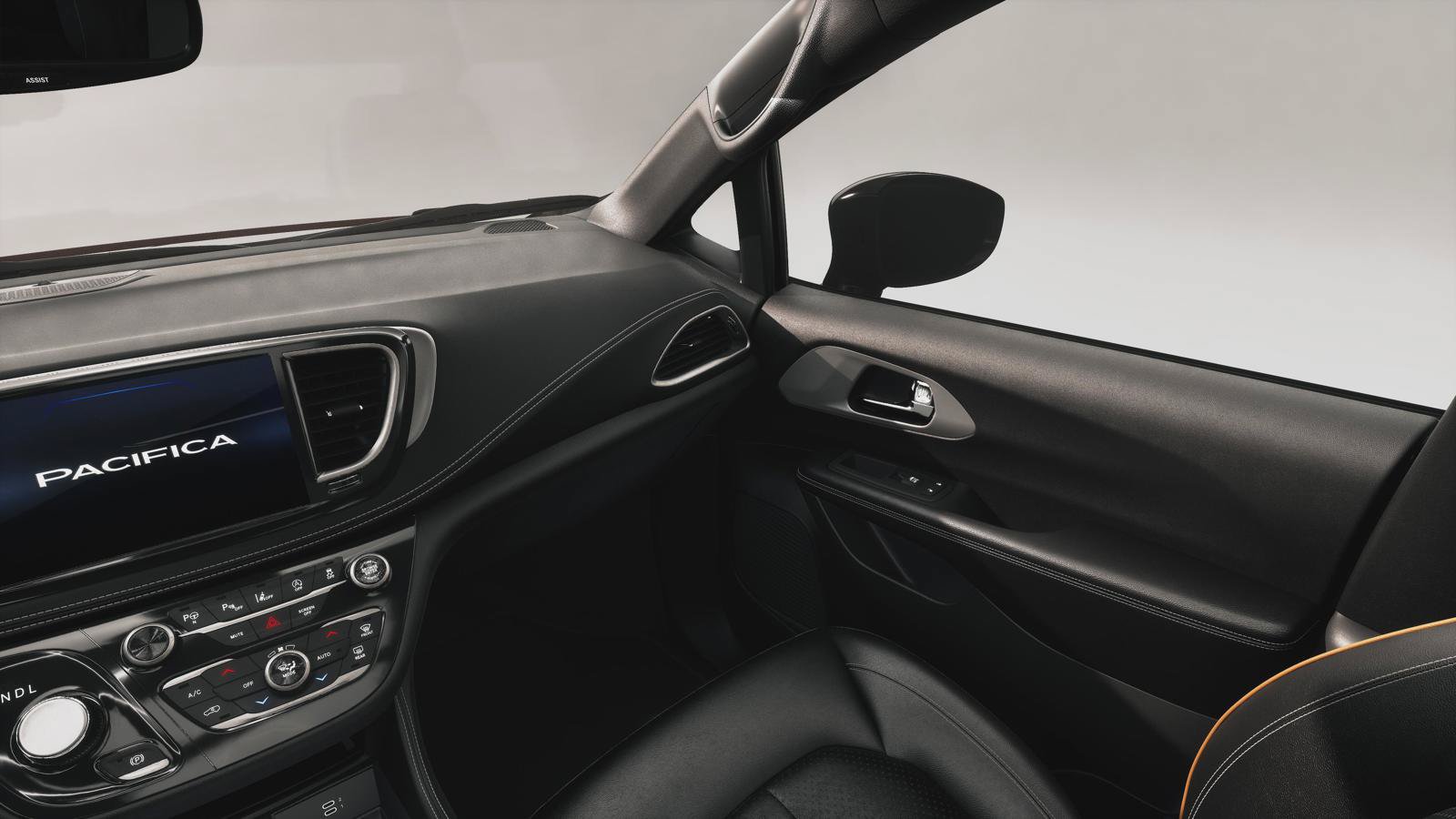 New 2027 Chrysler Pacifica Limited AWD/4WD image 7