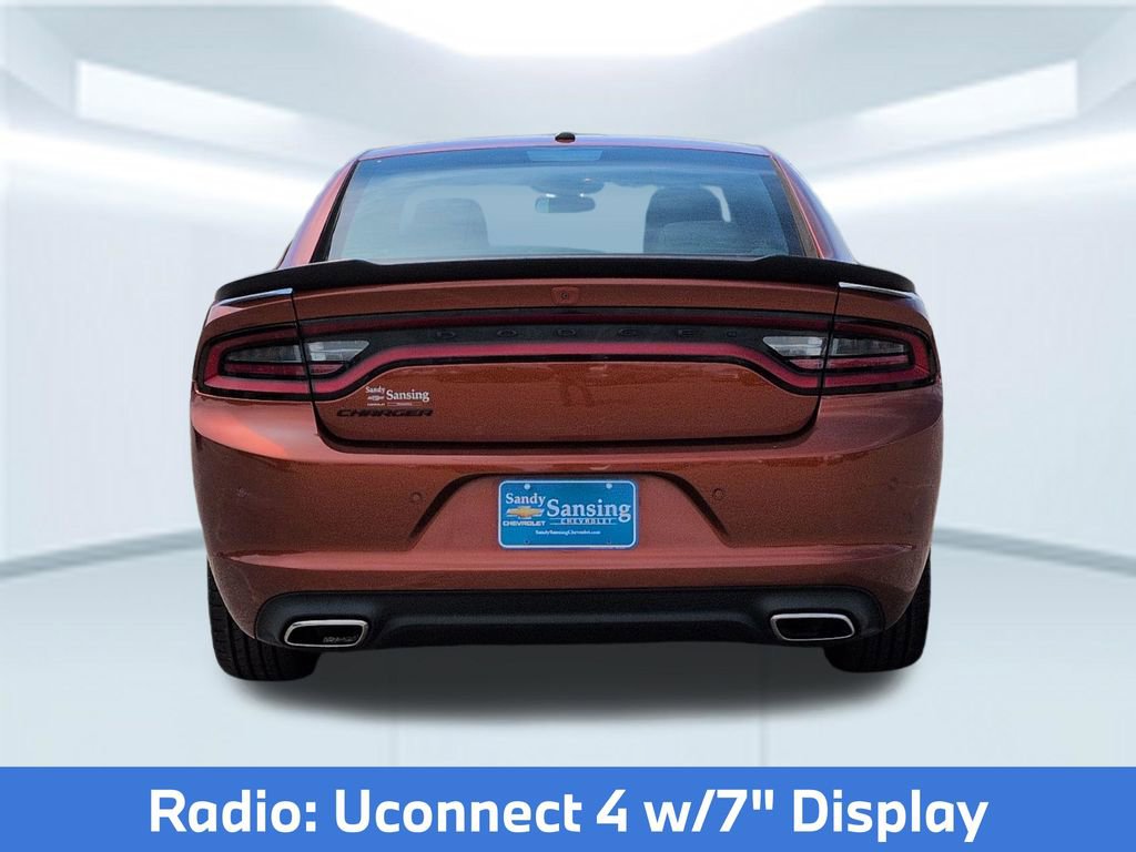 Used 2020 Dodge Charger SXT w/ Blacktop Package image 5