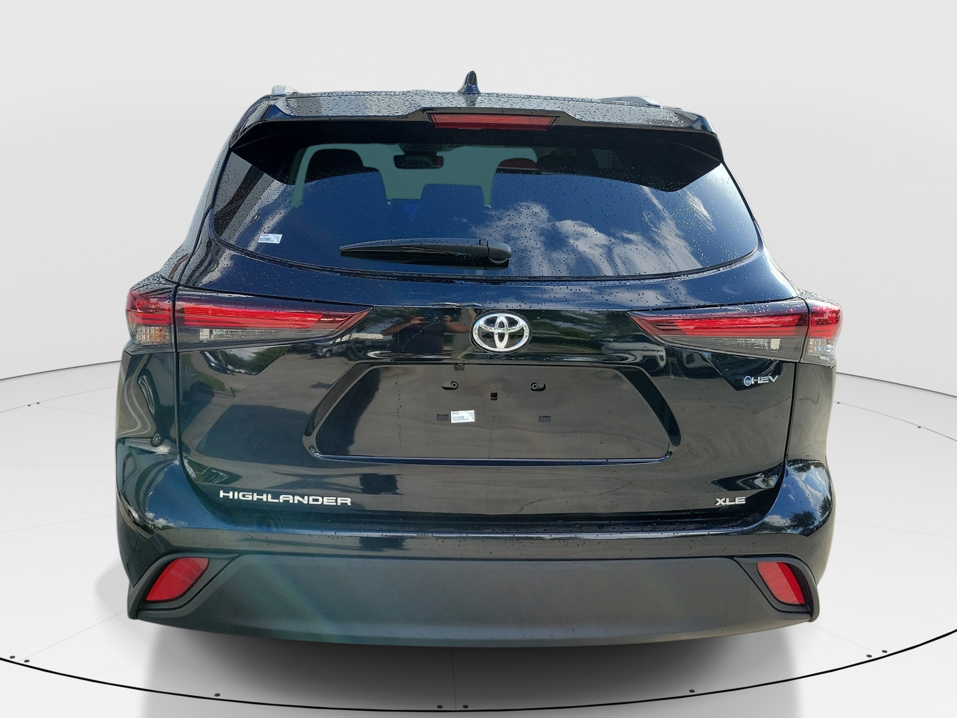 Certified 2025 Toyota Highlander XLE AWD/4WD image 6
