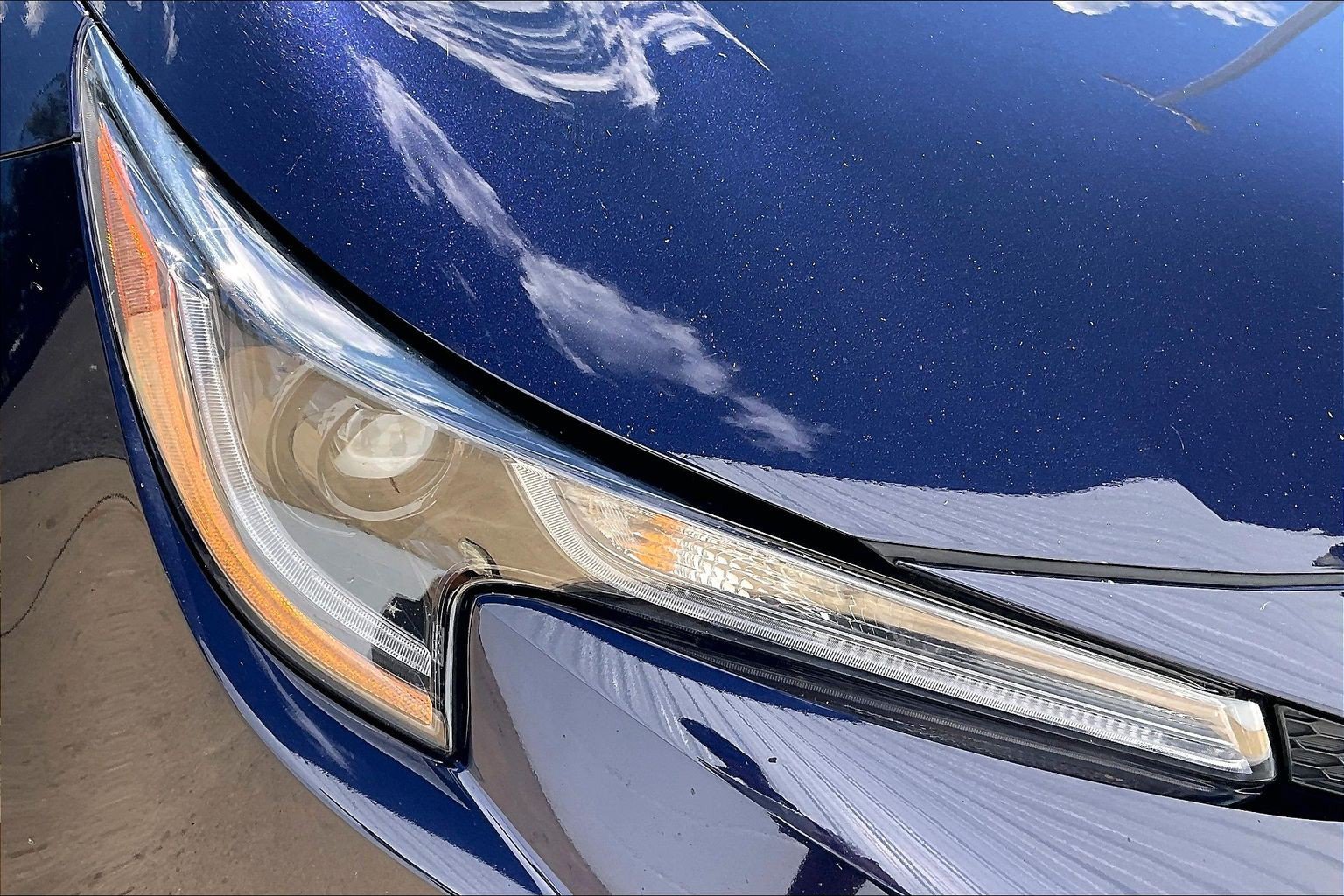 Used 2025 Toyota Corolla LE FWD image 32