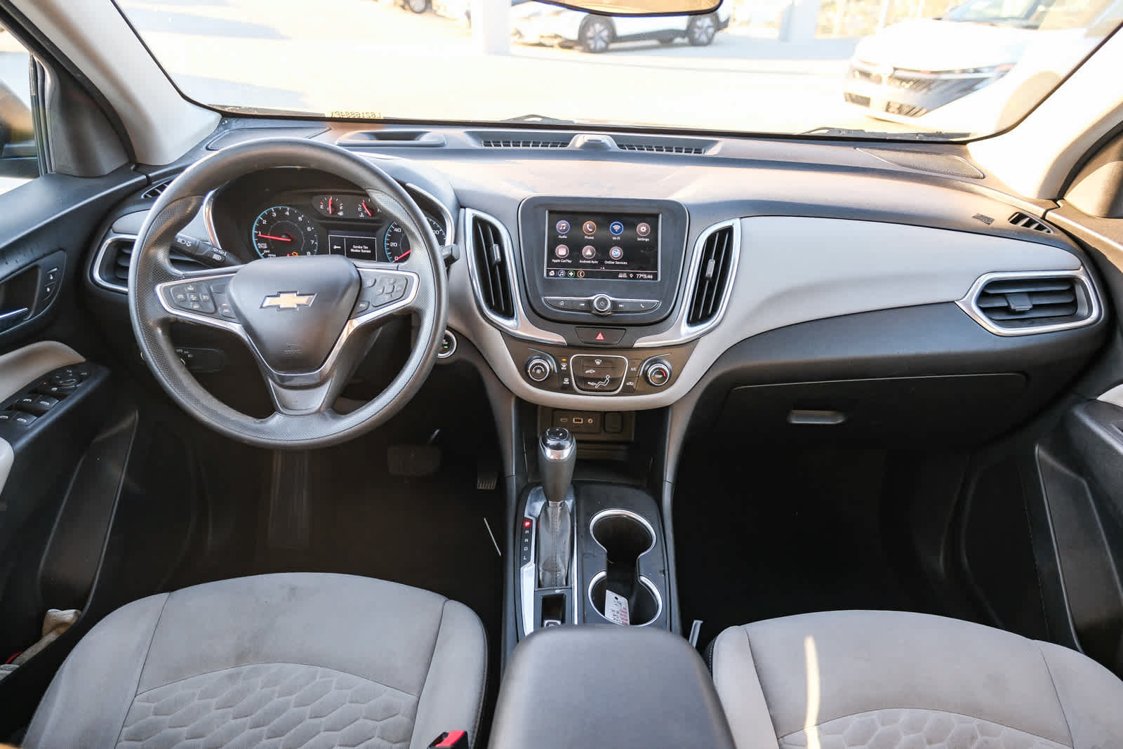 Used 2020 Chevrolet Equinox LS FWD image 9