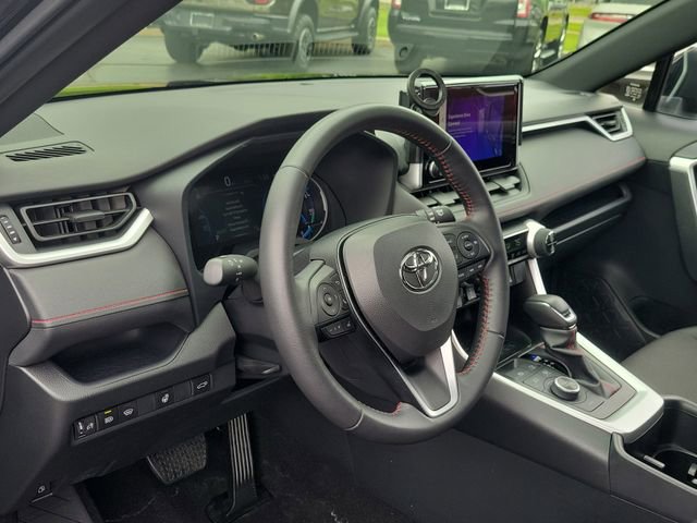 Used 2024 Toyota RAV4 SE w/ Weather & Moonroof Package AWD/4WD image 8