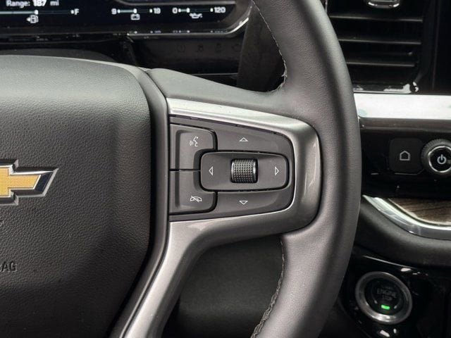 Used 2024 Chevrolet Silverado 1500 LT AWD/4WD image 19