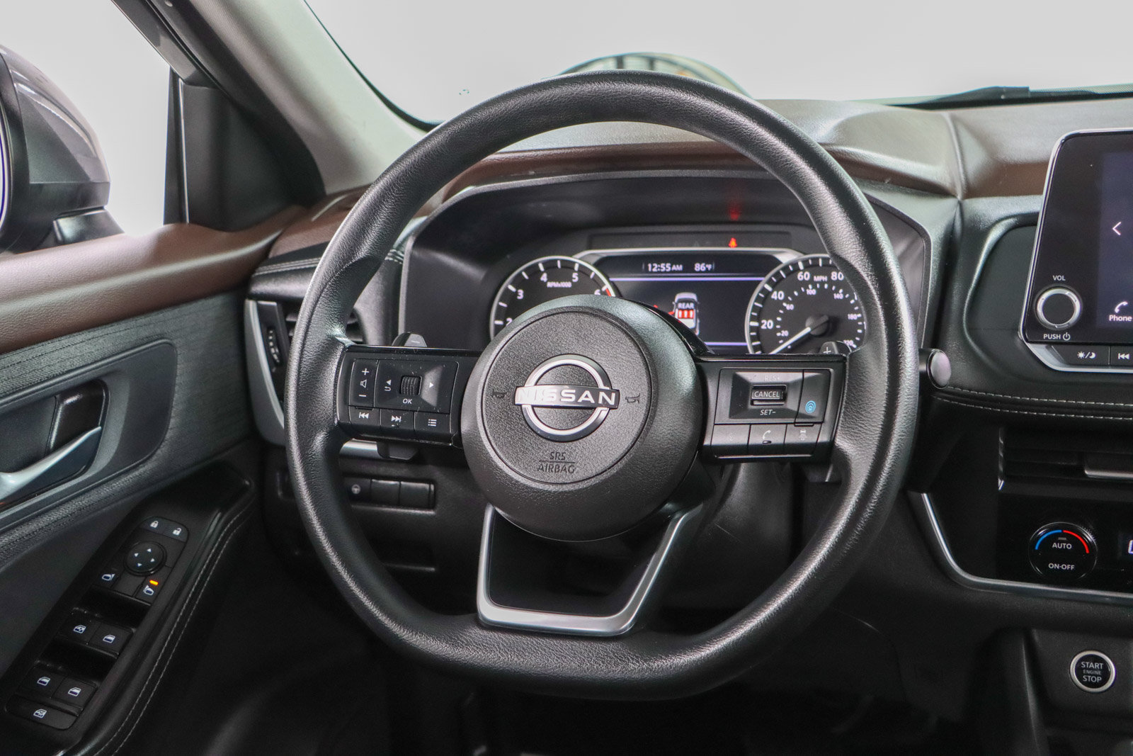 Used 2023 Nissan Rogue SV FWD image 12