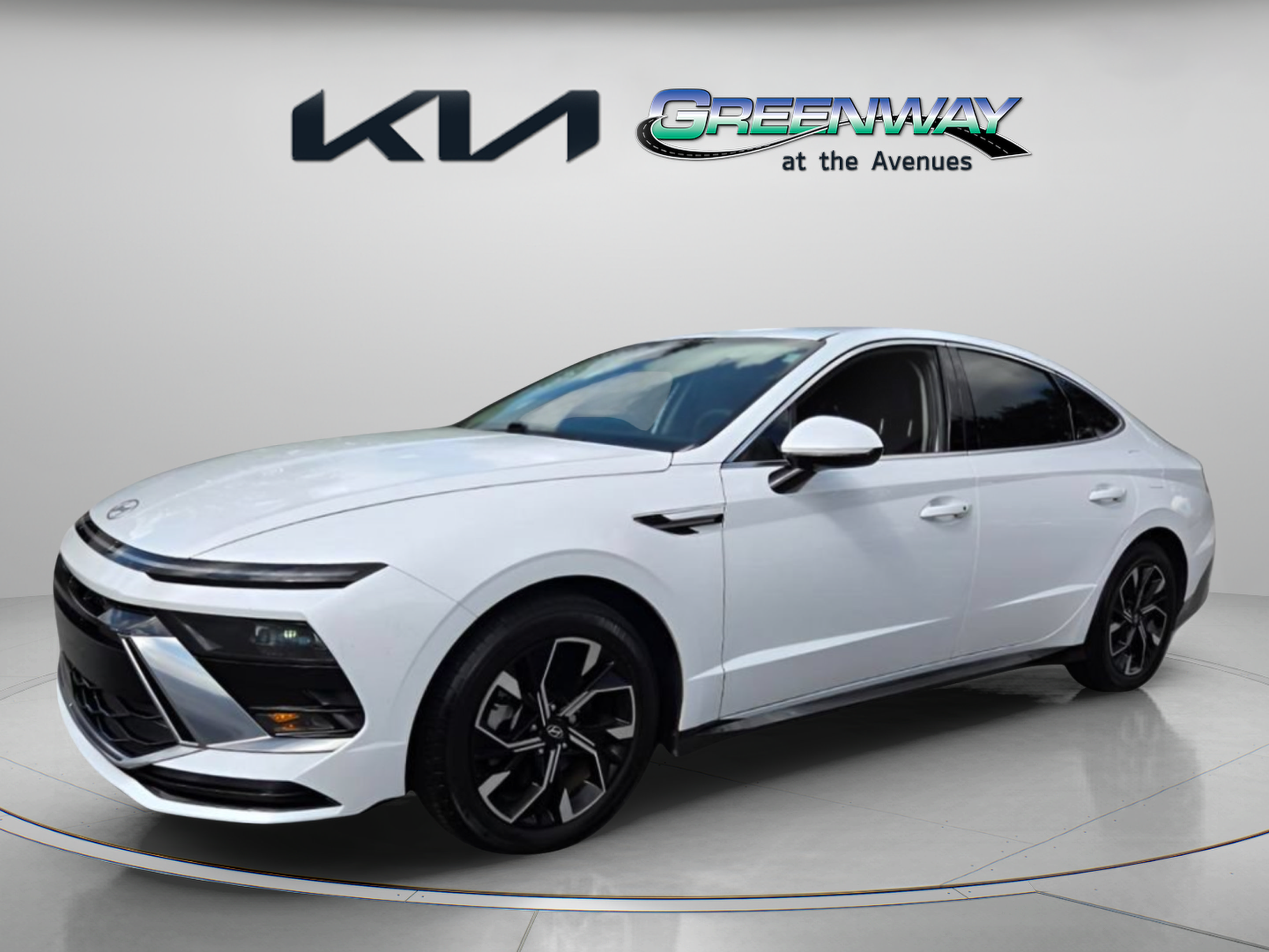 Used 2024 Hyundai Sonata SEL FWD image 3