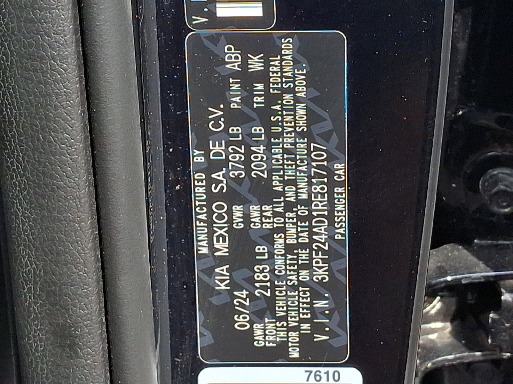 Certified 2024 Kia Forte LXS w/ LXS Technology Package FWD image 30