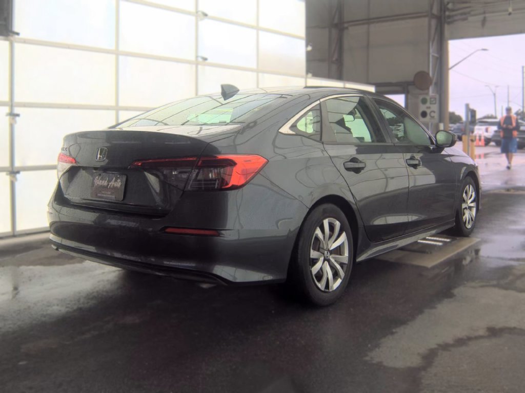 Used 2023 Honda Civic LX image 4