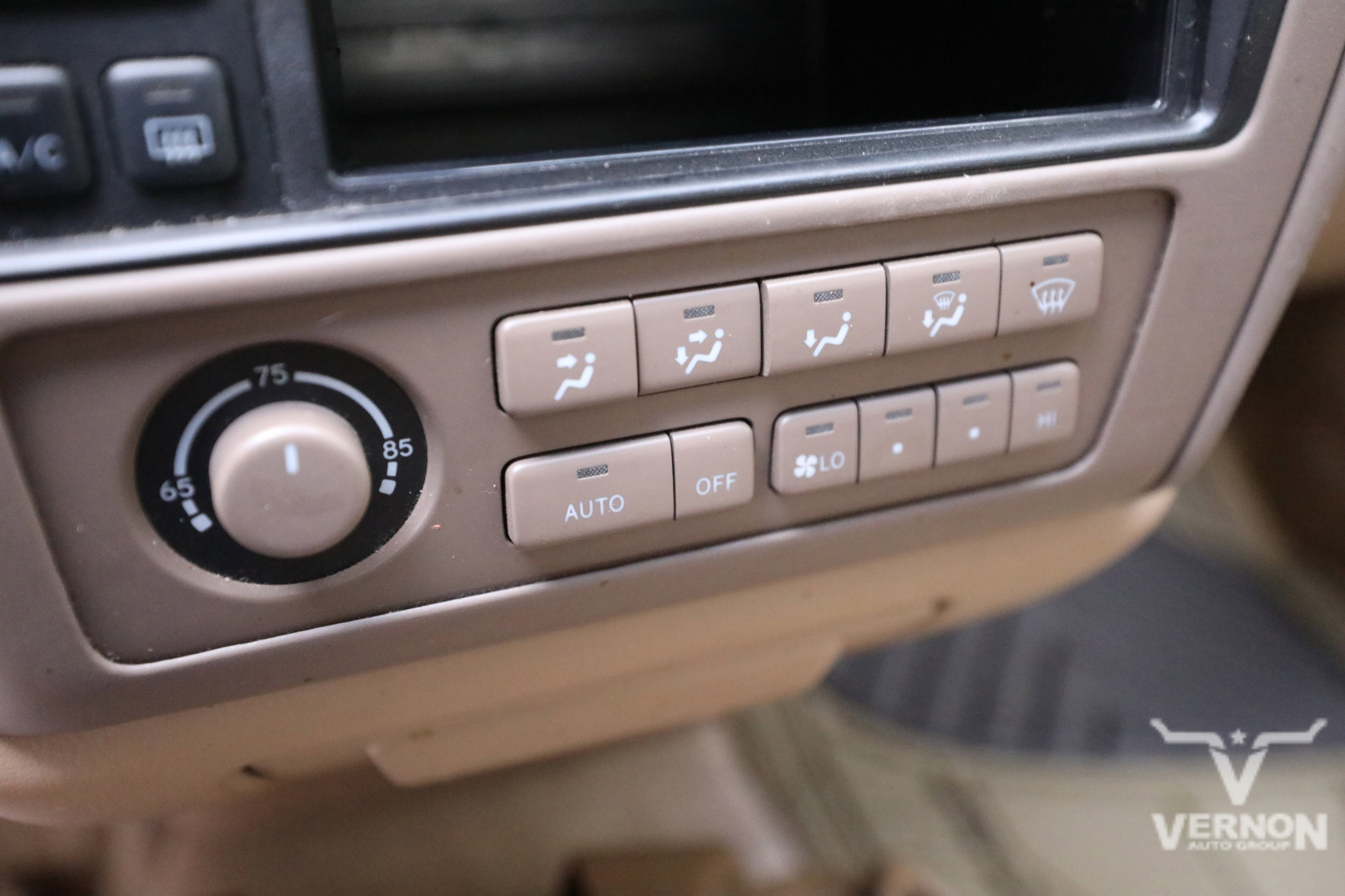 Used 1997 Toyota Avalon XL image 21