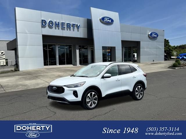 Used 2025 Ford Escape Platinum