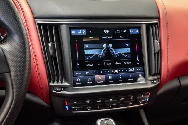 Used 2022 Maserati Levante Trofeo AWD/4WD image 19