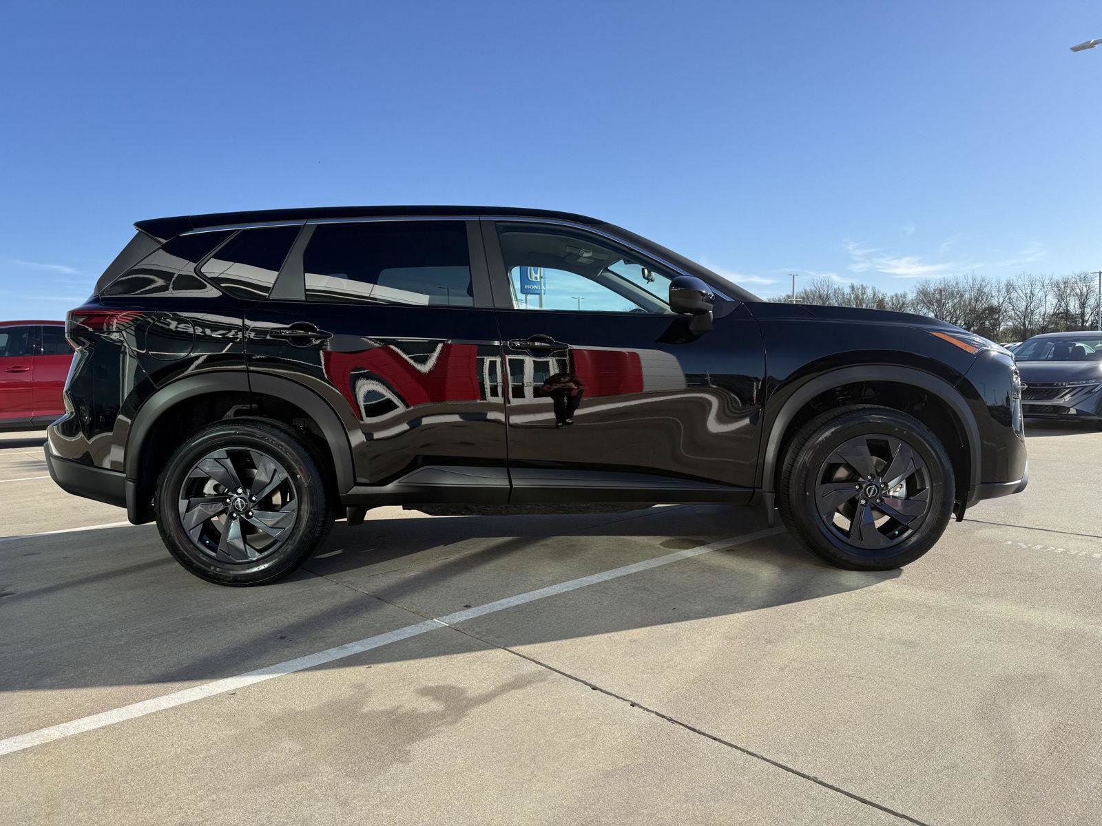 New 2026 Nissan Rogue SV w/ Cold Weather Package FWD image 6