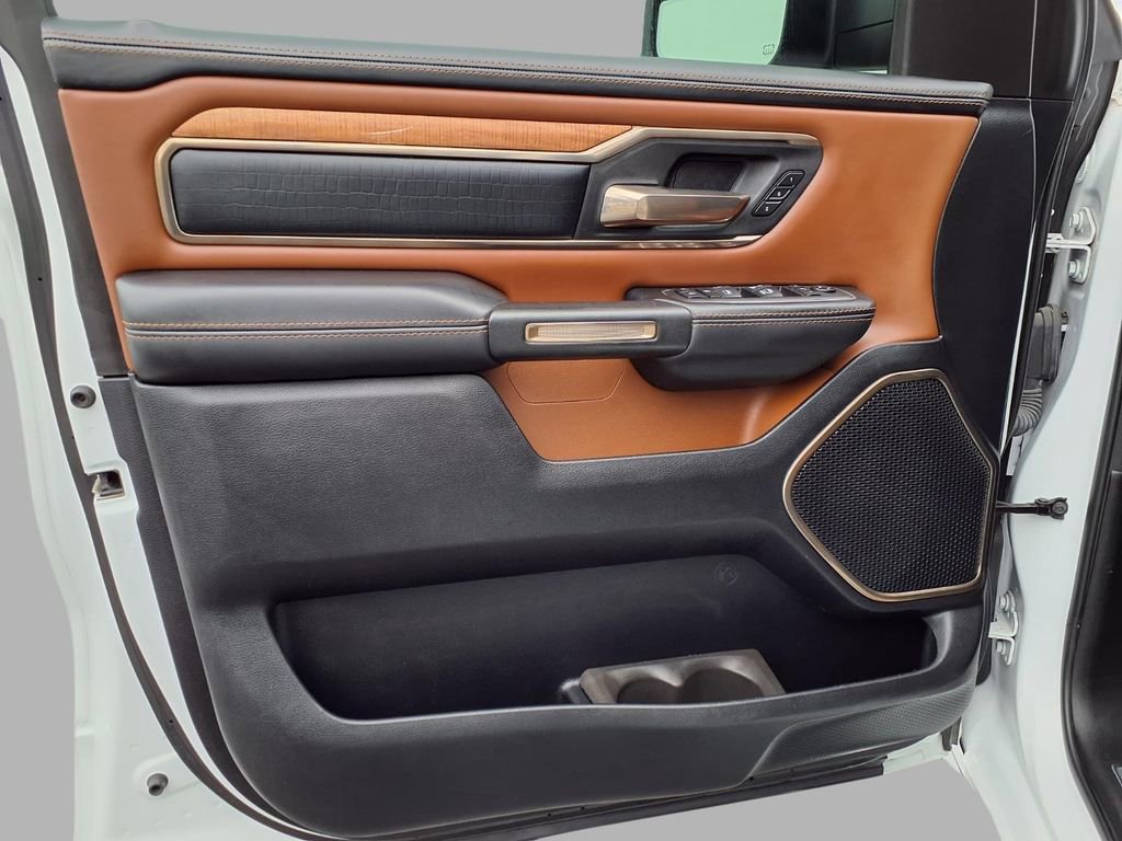 Used 2021 RAM 1500 Limited w/ Body Color Bumper Group image 17