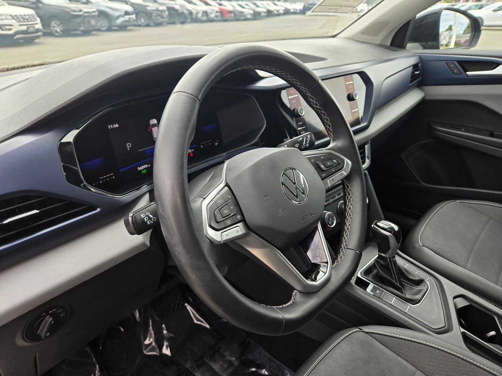 Used 2022 Volkswagen Taos SE FWD image 13
