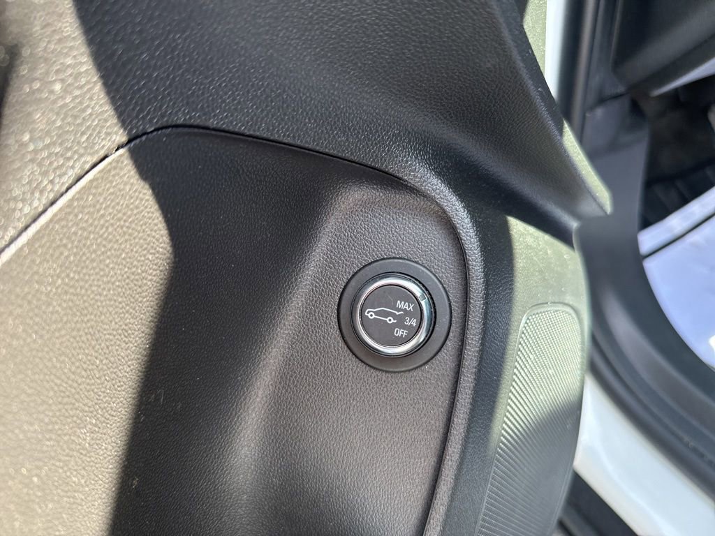 Used 2024 Buick Envista Sport Touring w/ Convenience I Package FWD image 23