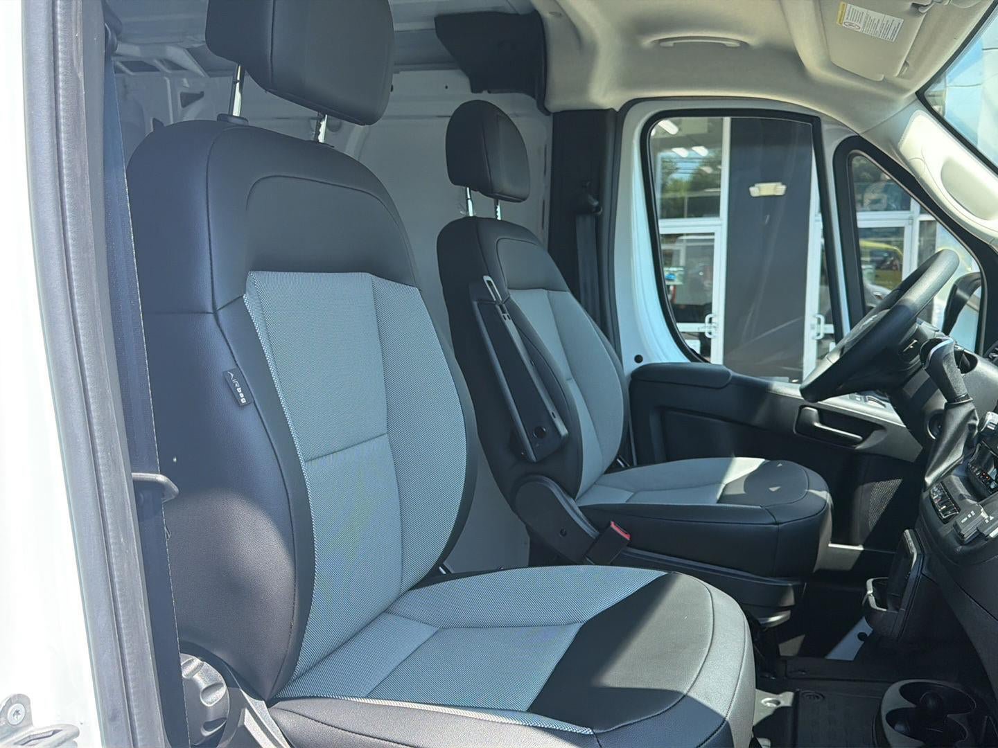New 2026 RAM ProMaster 1500 w/ Convenience Group FWD image 4