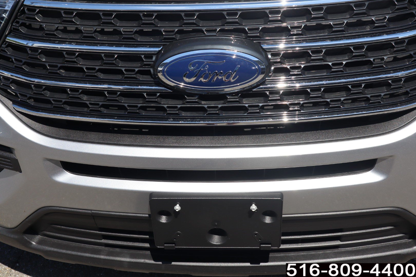 Used 2023 Ford Explorer XLT AWD/4WD image 24