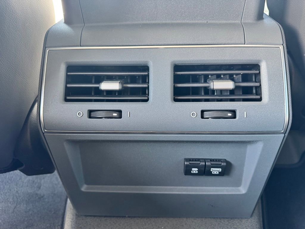 New 2025 INEOS Grenadier Fieldmaster Edition image 18