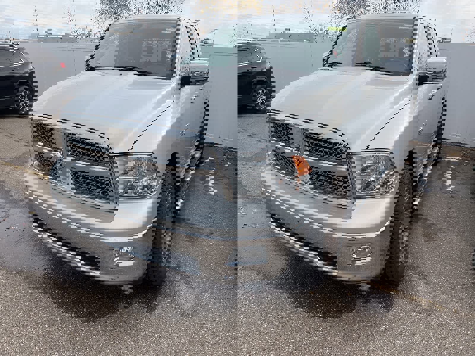 Used 2010 Dodge Ram 1500 Truck Laramie image 3