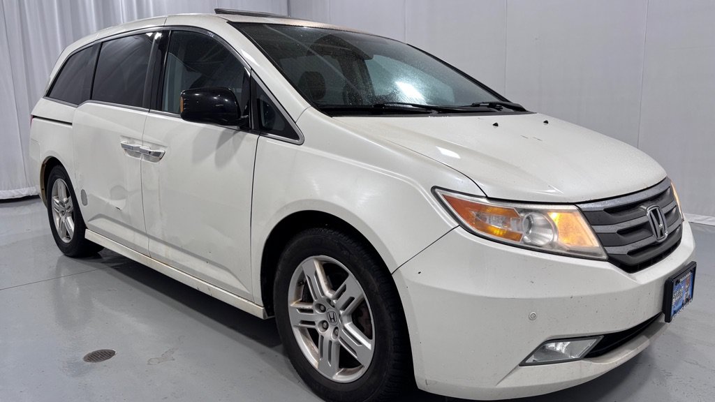 Used 2013 Honda Odyssey Touring image 3
