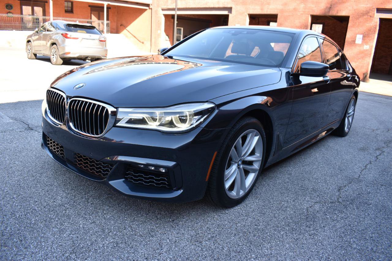 Used 2016 BMW 750i xDrive AWD/4WD image 8